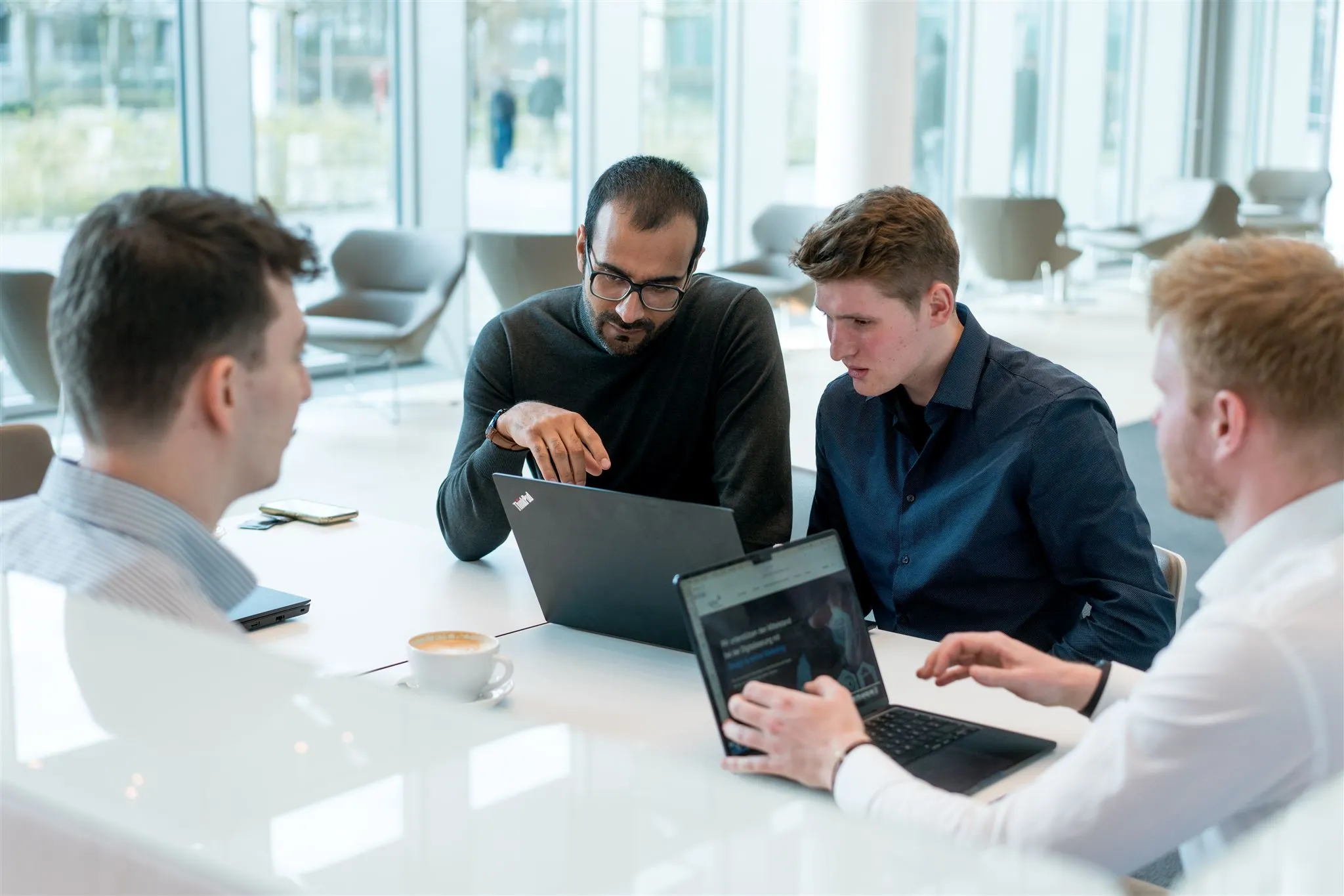 Qubix Team – KI-Agentur für den Mittelstand